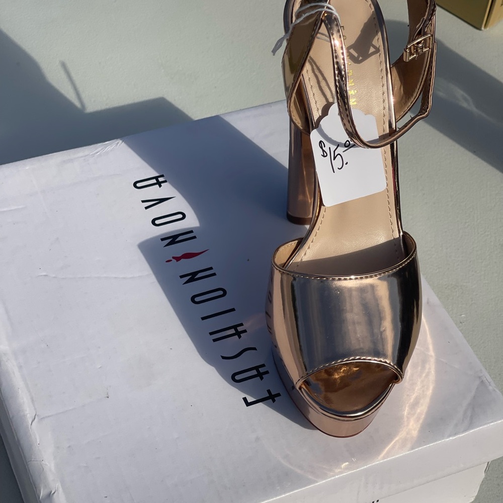 Fashion Nova Metallic Gold Heels